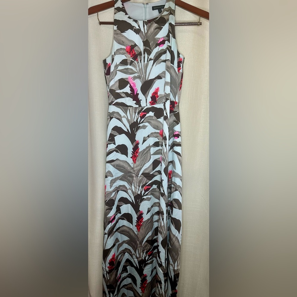 Banana Republic Tan and Cream Apparel
